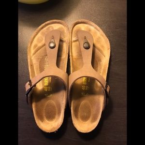 Birkenstock Gizeh Mocha Sandal Size 9 or EU 40